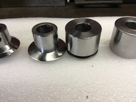 WNS 滚珠器折边卷套装 22 毫米内径