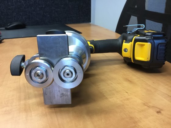 WNS バッテリー式スウェージングマシン