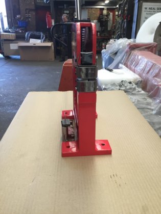 WNS 深喉式手动缩管机/拉伸器 208 毫米