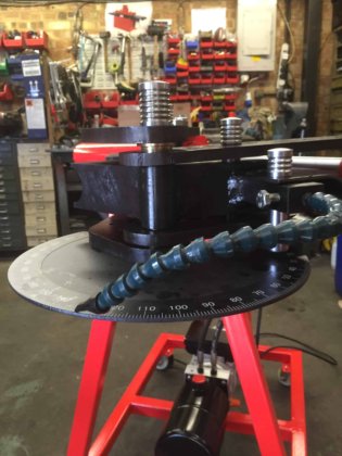 WNS油圧式パイプベンダー、3または4ダイ付き