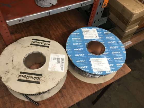 WNS アトラスコプコ ヘンロブセルフピアスリベット