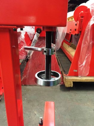 WNS 610 毫米气动刨锤