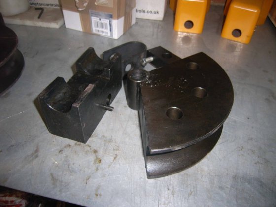 WNS パイプベンダー金型