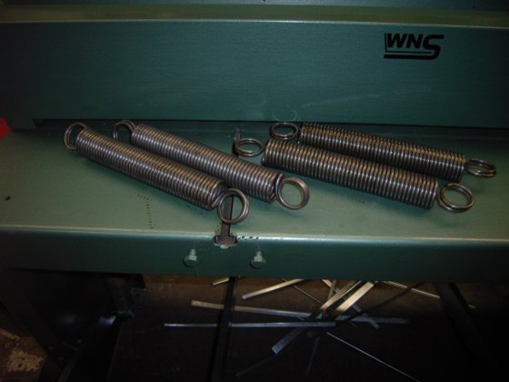 WNS 380 毫米踏板式断头台弹簧