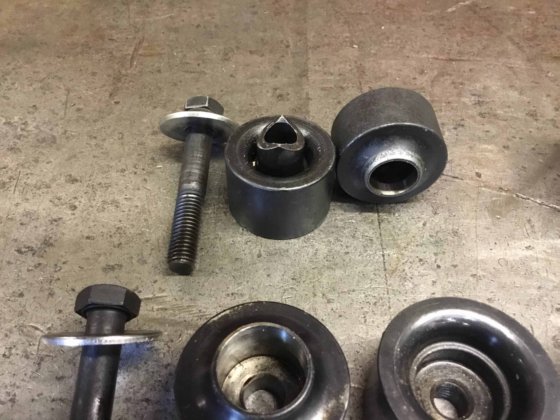 WNS 冲孔和喇叭口模具组