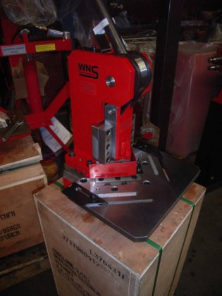 WNS ヘビーデューティーコーナーノッチャー 100mm