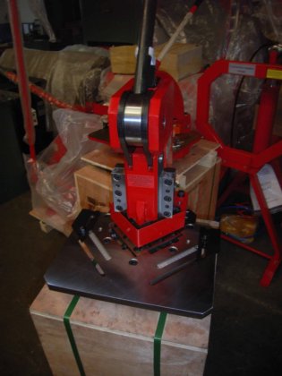 WNS ヘビーデューティーコーナーノッチャー 100mm