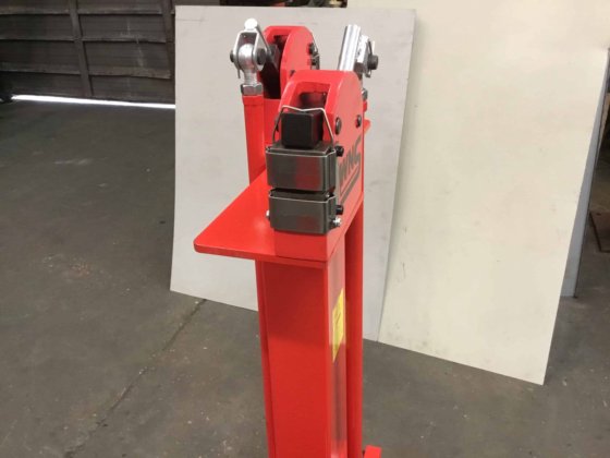 带支架的 WNS 收缩机和拉伸机 25 毫米