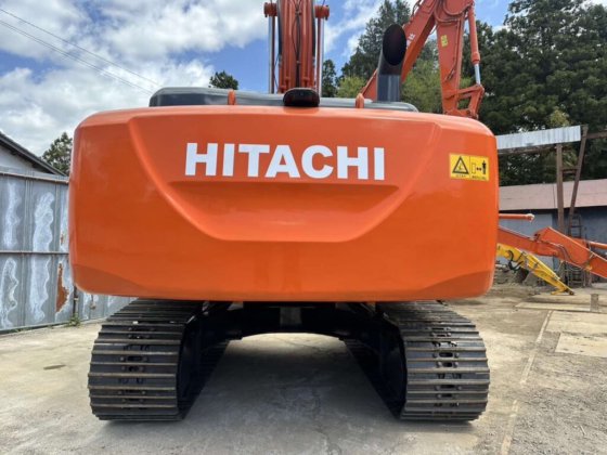 2010 日立 ZX225US-3 二手、美观、新铲斗、高速、4 向多路挖掘机