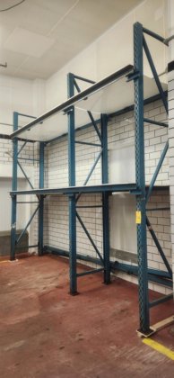 (2 sec.) pallet racking in Toronto, Ontario, Canada