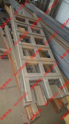 平板运输车爬梯全套装车件