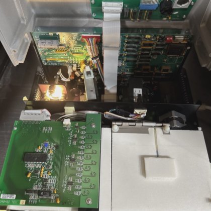 BIO-TEK UNIVERSAL MICROPLATE READER ELX808UV