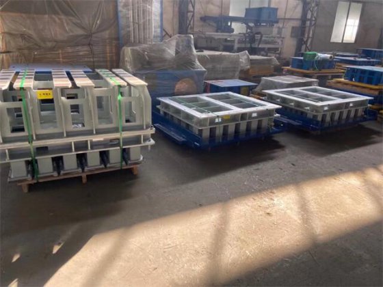 インターロッキング舗装金型