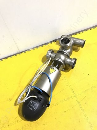 2016年 2.5インチ 4ポート アルファ・ラバル製アクチュエーターバルブ ThinkTop付き