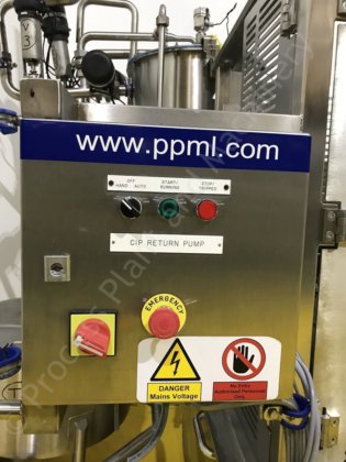 300 毫升和 600 毫升旋转式罐装灌装机，带热封器