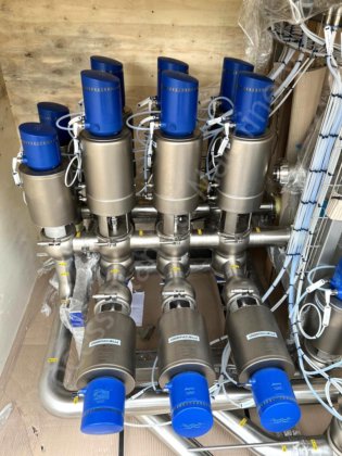 2021 从未使用过的阿法拉伐驱动阀歧管 - 14 个阀门