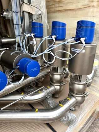 2021 从未使用过的阿法拉伐驱动阀歧管 - 14 个阀门