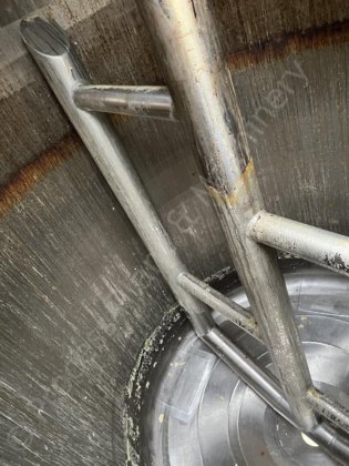 2014 2,000 升不锈钢夹套罐，带顶部安装的全扫式搅拌机