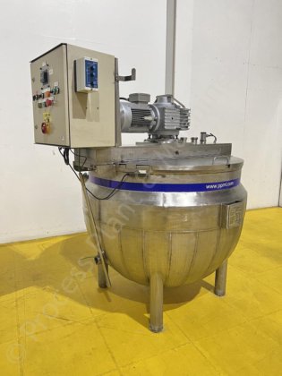 2012 500 L ステンレス鋼ジャケット付きタンク（門型ミキサー付き