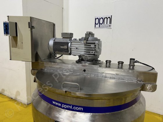 2012 500 升不锈钢夹套罐（带刮削表面门式搅拌器