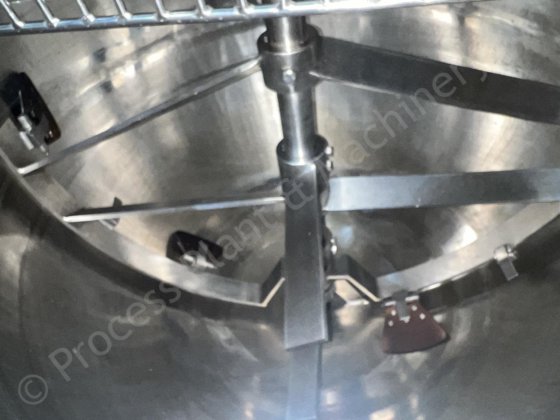 2012 500 升不锈钢夹套罐（带刮削表面门式搅拌器