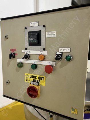 2012 500 升不锈钢夹套罐（带刮削表面门式搅拌器