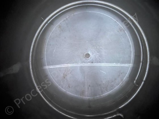 2000 35,000 升不锈钢隔热保温立式储罐，带内部线圈