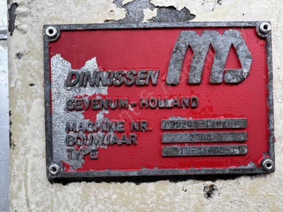 2000 35,000 升不锈钢隔热保温立式储罐，带内部线圈