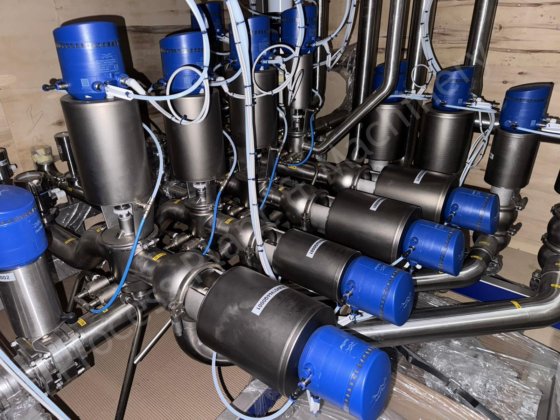 2021 从未使用过的阿法拉伐驱动无菌阀歧管 - 18 个阀门