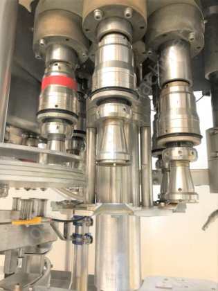 道森18头灌装机，集成6头封盖机