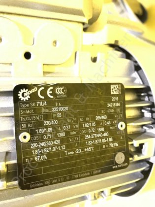 2.8米长的不锈钢模块化皮带驱动的移动式输送机