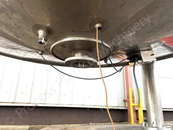 25,000 升不锈钢夹套保温箱