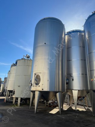 60,000 升不锈钢夹套立式液体储罐