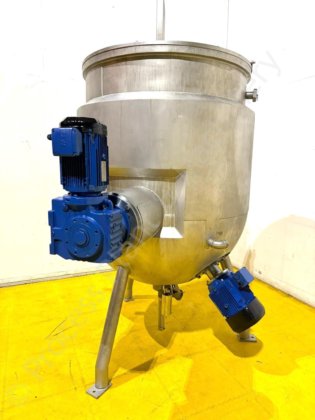 1,000 升 Giusti 夹套罐,表面刮削式过度混合,底部高剪切