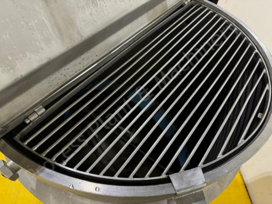 1,000 升 Giusti 夹套罐,表面刮削式过度混合,底部高剪切