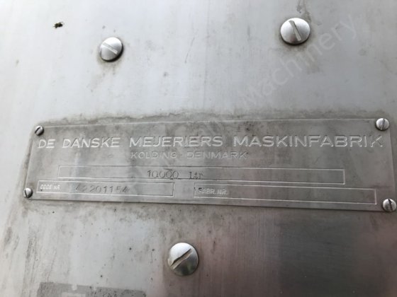 10,000升不锈钢夹套罐，带顶部桨叶混合器