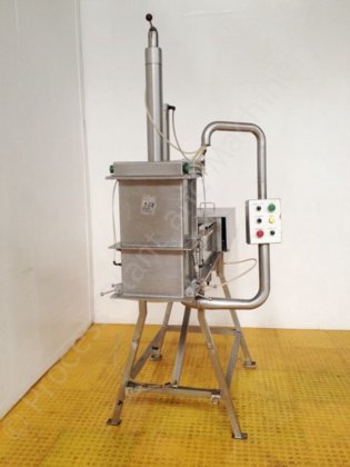 Wincanton不锈钢奶酪模具填充物