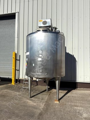 3,800 升不锈钢夹套罐（带全扫搅拌器