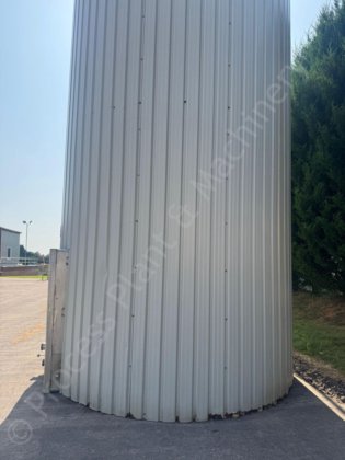 55,000 升不锈钢绝缘复合液体储存筒仓