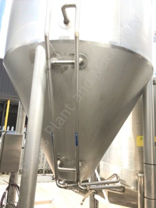 2010年7,914升316级不锈钢夹套立式保温箱