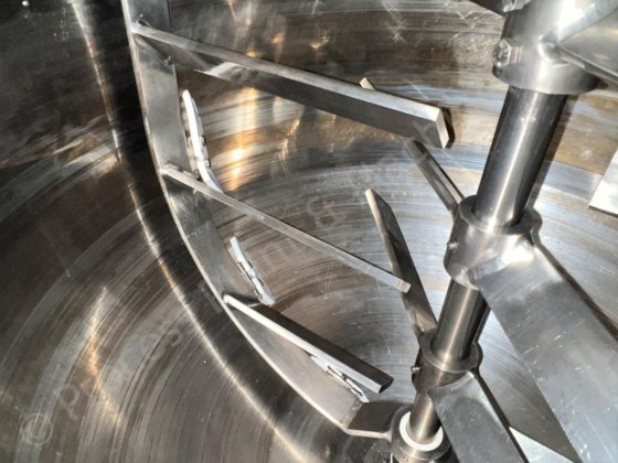 500升316级不锈钢夹套罐，带刮削表面的对转式搅拌器