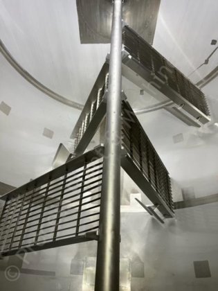 15,000 テトラテベルジャケット式OSTチーズタンク