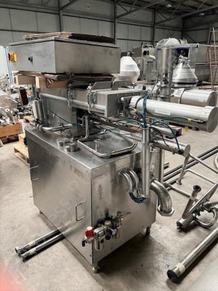 2011年翻新的750公斤/小时温州奶酪块状成型器塔