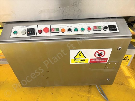 Yorkshire Packaging SS 120 熱収縮包装機