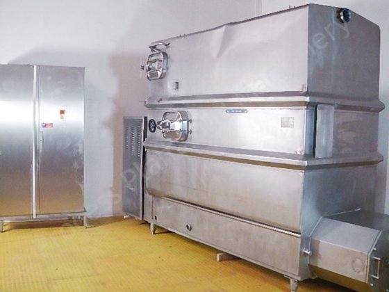 5,000公斤的Tecnal Simon多室黄油仓及黄油泵