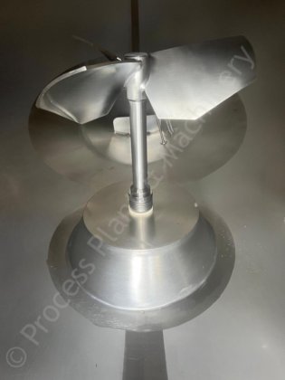 30,500 升带式搅拌机的不锈钢保温包层罐