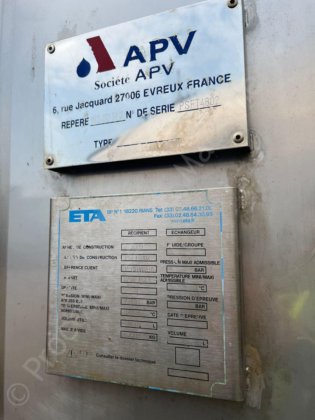 30,500 升带式搅拌机的不锈钢保温包层罐