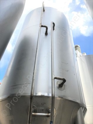 2010年4,408升316级不锈钢夹套立式保温箱