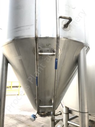 2010年4,408升316级不锈钢夹套立式保温箱