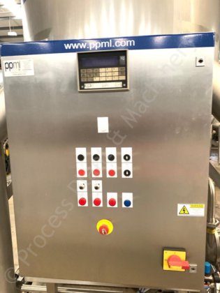 2004年 1,200Lリミテックタンク、トップマウント型フルスイープスクレイプサーミキサー付